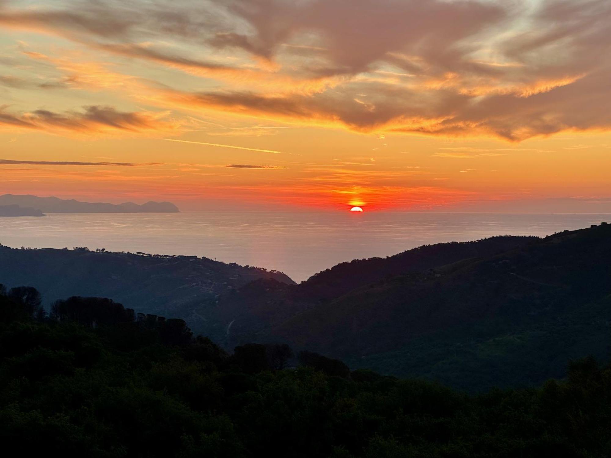 Cefalu Forest Hideout ภายนอก รูปภาพ